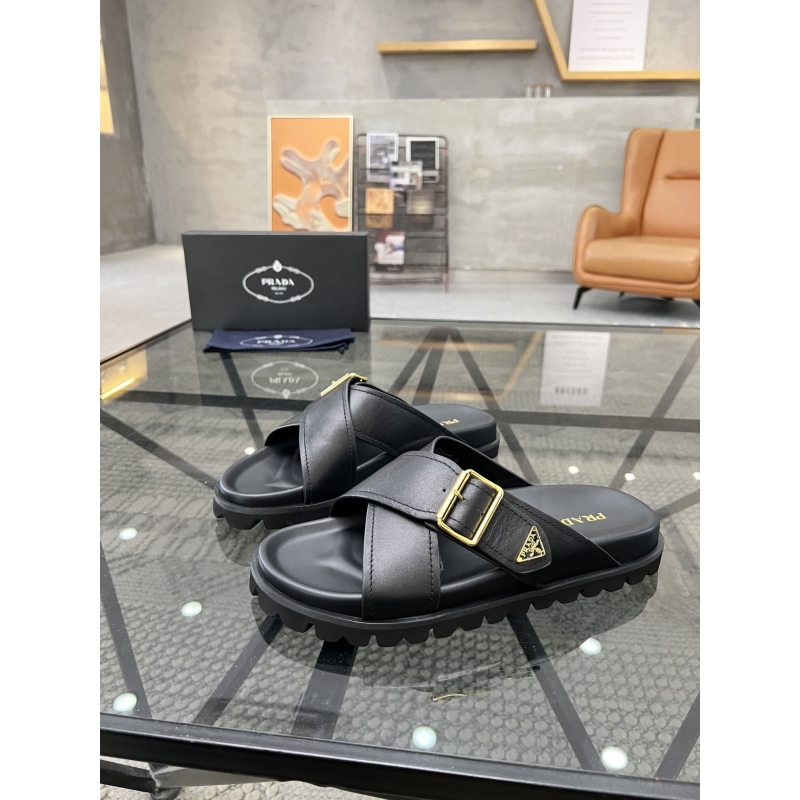 Pra*a slippers
